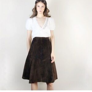 💋 CLEARANCE Vintage Holt Renfrew real suede skirt 25 waist.